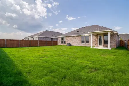 New construction Single-Family house 4105 Buffalo Grass Trl, Crandall, TX 75114 - image