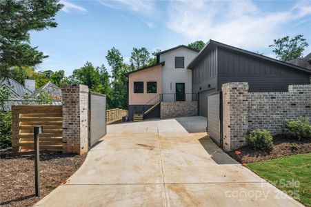 New construction Single-Family house 111 Wrenwood Ln, Charlotte, NC 28211 - image