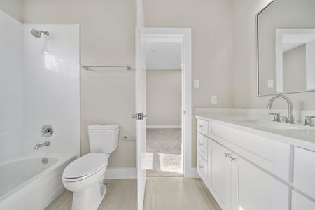 New construction Single-Family house 9 Wellford St, Unit A, Houston, TX 77022 - image 7