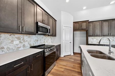 Hickory Hill by Lillian Custom Homes in Sherman - image 20