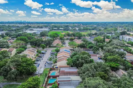 New construction Townhouse house 6884 Nw 30 Ave, Fort Lauderdale, FL 33309 - image