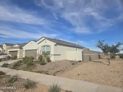 New construction Single-Family house 25455 N 183Rd Dr, Wittmann, AZ 85361 plan LARK - image