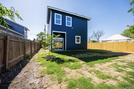 New construction Single-Family house 326 Cactus, San Antonio, TX 78203 - image