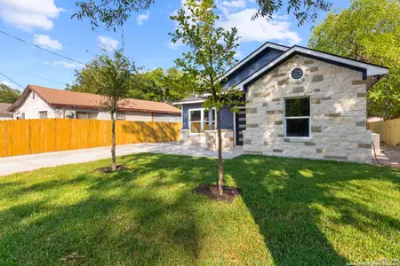 New construction Single-Family house 618 S San Gabriel, San Antonio, TX 78237 - image