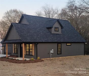 New construction Single-Family house 28693 Hatley Farm Rd, Albemarle, NC 28001 Montgomery- photo 0 0