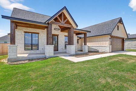 New construction Single-Family house 721 N Dickson, Poth, TX 78147 - image