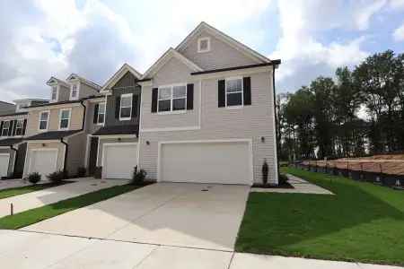 New construction Townhouse house 4818 Salamander Ct, Raleigh, NC 27610 plan Reynolds - End Home - image