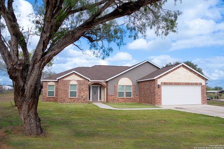 New construction Single-Family house 204 Homestead, La Vernia, TX 78121 null- photo 1 1