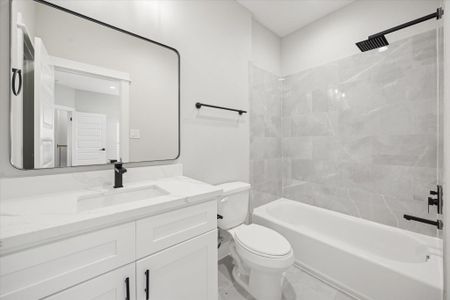 New construction Single-Family house 719 Thornton Rd, Unit B, Houston, TX 77018 - image 14