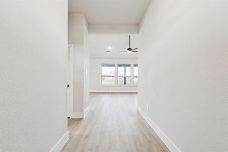 New construction Single-Family house 811 Prairie Look Ave, Waxahachie, TX 75165 - image 17