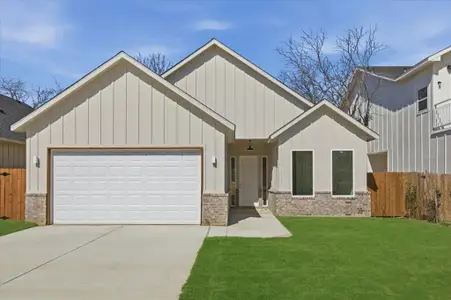 New construction Single-Family house 1633 E Tucker St, Fort Worth, TX 76104 - image