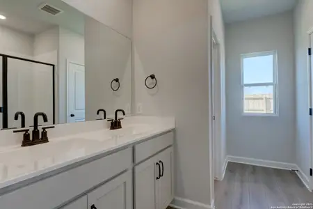 New construction Single-Family house 137 Beveridge, Seguin, TX 78155 plan Alyssa - image 6