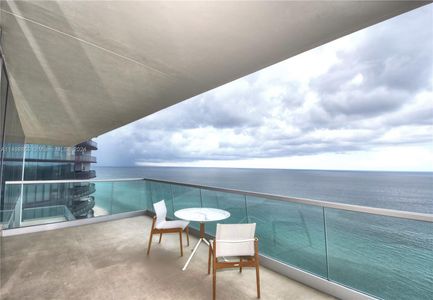 New construction Condo/Apt house 18501 Collins Avenue, Unit 2301, Sunny Isles Beach, FL 33160 - photo 52 52