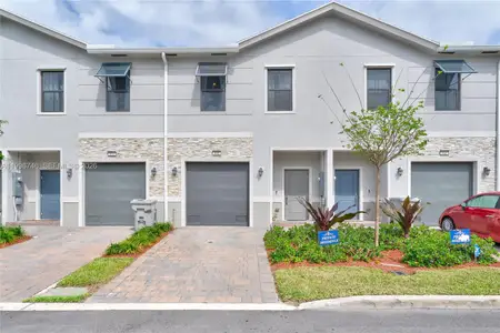 New construction Townhouse house 848 Nw 3Rd Ter, Pompano Beach, FL 33060 - image