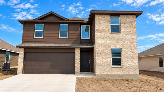 New construction Single-Family house 116 Baby Calf Roping Rd, Jarrell, TX 76537 plan Dawson - image