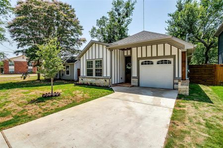 New construction Single-Family house 326 S Main Street, Cedar Hill, TX 75104 - photo 0