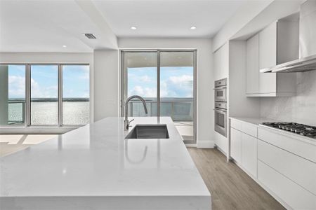 New construction Condo house 2910 W Barcelona St, Unit 2102, Tampa, FL 33629 Residence 2- photo 8 8