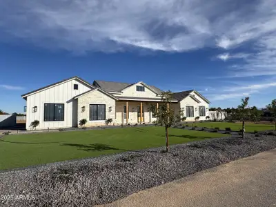 New construction Single-Family house 3972 E Hash Knife Draw Rd, Unit P, San Tan Valley, AZ 85140 - image