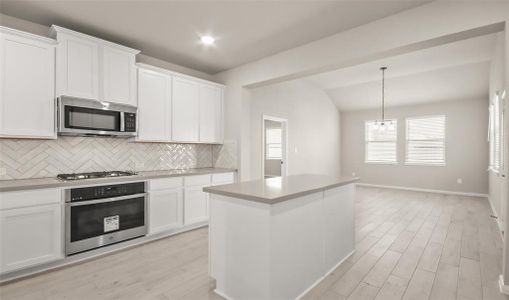 Charming dining room off kitchen (*Photo not of actual home and used for illustration purposes only.)