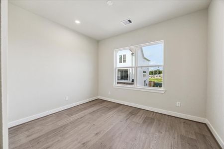 New construction Single-Family house 3911 Willowbend Pt, Houston, TX 77025 - image 13
