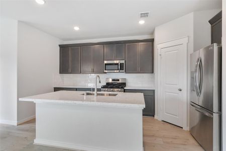 New construction Single-Family house 10913 Ozone Ct, Conroe, TX 77303 plan Landmark Series - Meyerson - image 12