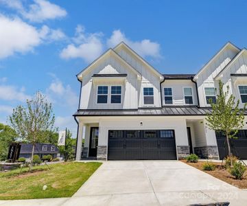 New construction Townhouse house 4005 Easton Ridge Lane, Charlotte, NC 28226 - photo 0