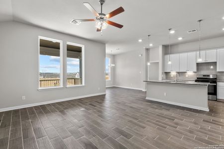 New construction Single-Family house 5109 Park Overlook, Schertz, TX 78108 Teton- photo 10 10