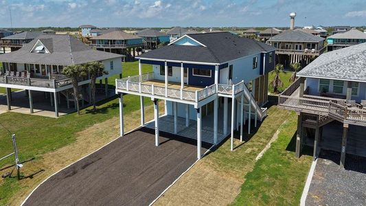 New construction Single-Family house 4411 Strand Ave, Crystal Beach, TX 77650 - image