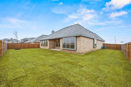 New construction Single-Family house 1832 Sudbury Dr, Cleburne, TX 76033 Concept 2050- photo 32 32