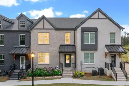 New construction Townhouse house 624 Oakleaf Grove Ln, Sugar Hill, GA 30518 - image