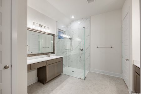New construction Single-Family house 116 Highland Park, Castroville, TX 78009 plan Brandon - image 9
