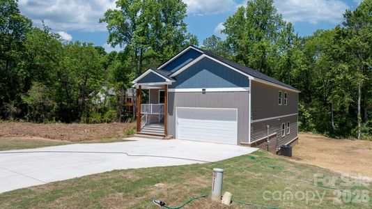 New construction Single-Family house 41 Tennyson Dr, Taylorsville, NC 28681 - image