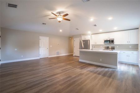 New construction Single-Family house 504 4Th Ave, Wildwood, FL 34785 null- photo 5 5