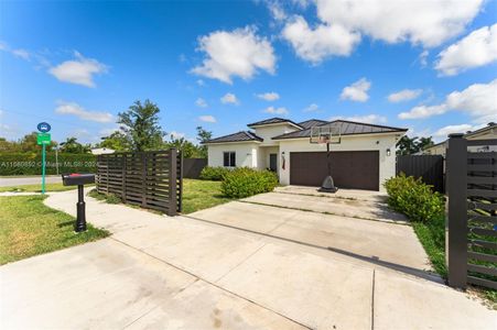 New construction Single-Family house 17391 Sw 304Th St, Homestead, FL 33030 - photo 0