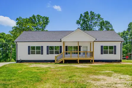New construction Single-Family house 111 Sarah Ave, Newton, NC 28658 - image