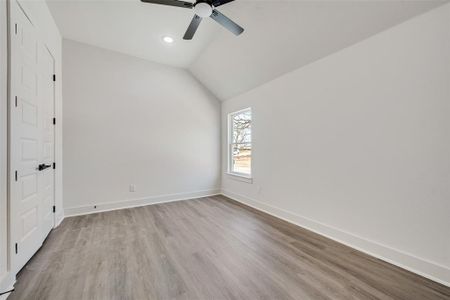 New construction Single-Family house 2017 Shady Creek Xing, Azle, TX 76020 - image 18