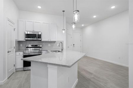 New construction Townhouse house 10287 Ebb Tide Ln, Orlando, FL 32821 null- photo 2 2