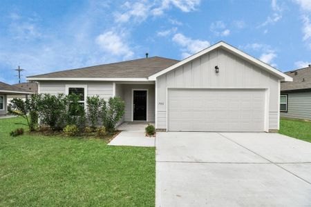 New construction Single-Family house 795 E Houston St, Dayton, TX 77535 - photo 0