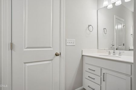New construction Single-Family house 9513 Wood River Dr, Zebulon, NC 27597 plan Roanoke - image 7