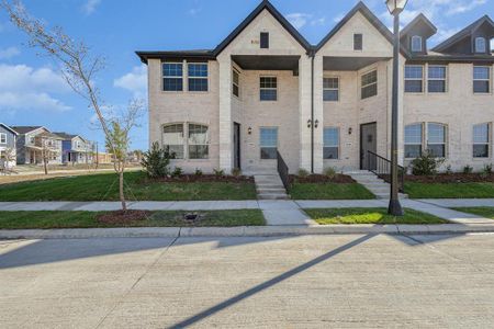 New construction Townhouse house 3648 Chaucer Trail, Rowlett, TX 75088 - photo 0