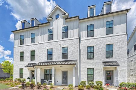 New construction Townhouse house 3024 Red Cardinal Ln, Charlotte, NC 28211 - image