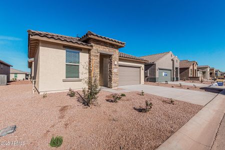 New construction Single-Family house 20660 N Confetti Ct, Maricopa, AZ 85138 Turner- photo 4 4