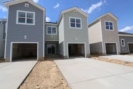 New construction Townhouse house 3105 Cathedral Comb Dr, Apex, NC 27502 plan Hazelnut - image