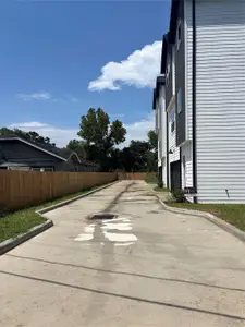 New construction Single-Family house 1034 Marcolin St, Houston, TX 77088 - image