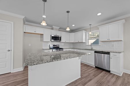 New construction Single-Family house 613 Plymouth Dr, Greenville, NC 27858 plan Rockbridge - image 7