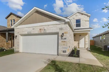 New construction Single-Family house 15419 Lonehollow Lk, San Antonio, TX 78253 plan Eleanor - 2396 - image