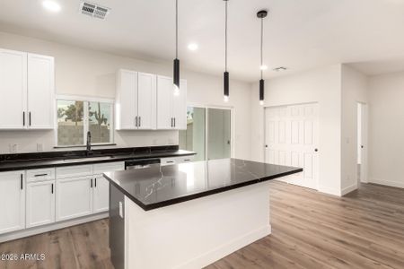 New construction Single-Family house 9455 W Pineveta Dr, Arizona City, AZ 85123 - image 8