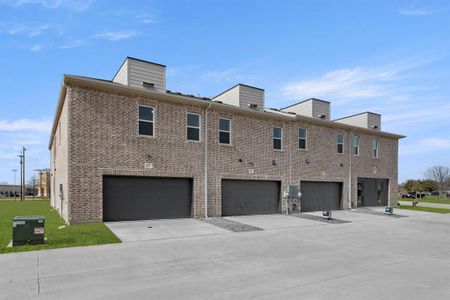 New construction Townhouse house 7617 Dakota Dr, Watauga, TX 76148 plan Clemson - image