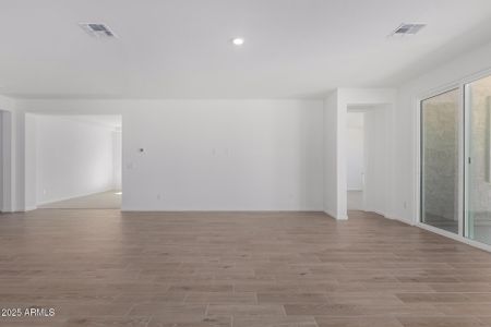 New construction Single-Family house 25336 N 131St Dr, Peoria, AZ 85383 plan Lot 110 - Plan 4412 - image 12