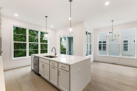 New construction Single-Family house 3020 Kara Ct, Roswell, GA 30076 - image 7